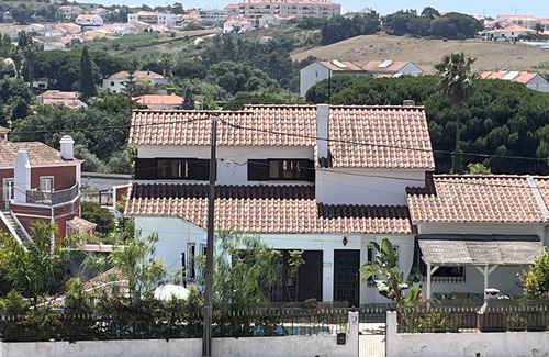 Charneca da Cotovia House | Casa Pausa Vakantiewoning in Sesimbra met Fantastische Zichten en Vlak de Oceaan