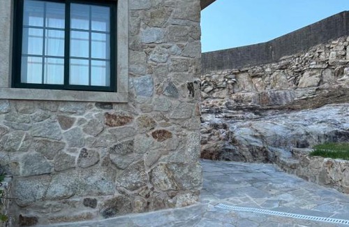 Oia Ski Chalet | Casa Paxora