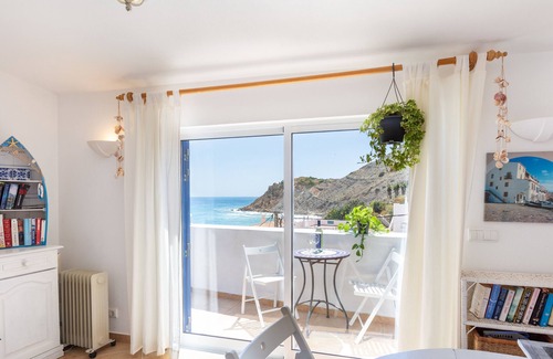 Burgau Cottage | Casa Pedro - Burgau - Unique Converted Fisherman's Cottage