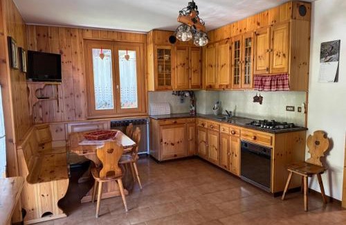Schilpario Apartment | CASA PIAZZALE ALPINI