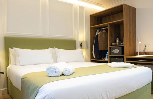Gothic Quarter Hotel | Casa Pince