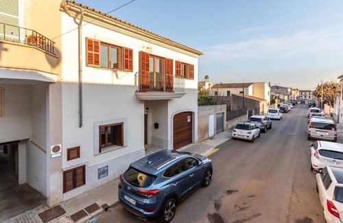 Consell House | Casa Pintor, Charming Townhouse in centre of Consell
