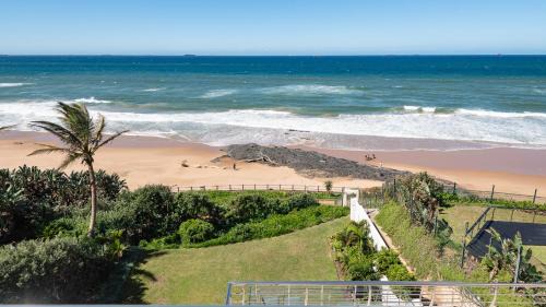 Umhlanga Apartment | Casa Playa No 5 Modern Off Grid Beach Apartment
