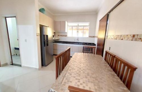 Florida House | Casa Praia Grande Solemar - 3 min da praia