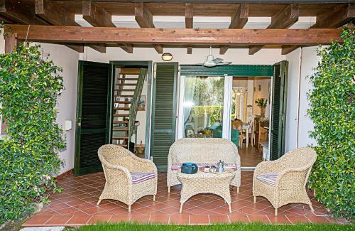 Monte House | Casa Prais With Pool - Happy Rentals