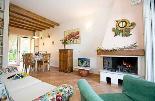Monte House | Casa Prais With Pool - Happy Rentals