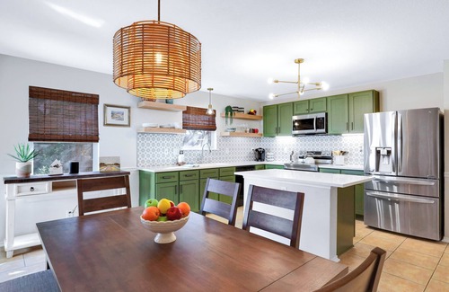 North San Antonio - SAT House | Casa Rosario- a stylish home located 20/30 mins from all the SA attractions!n