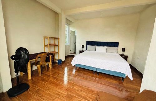 San Pedro La Laguna Apartment | Casa Rosita! Vista al lago!