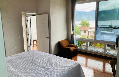 San Pedro La Laguna Apartment | Casa Rosita! Vista al lago!