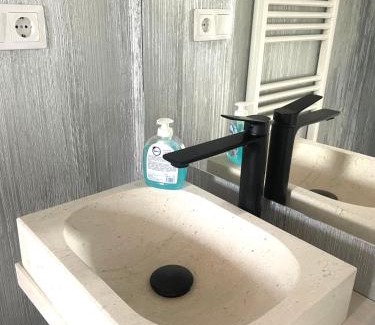 Gilau Hotel | Casa Ryana Self Check-in