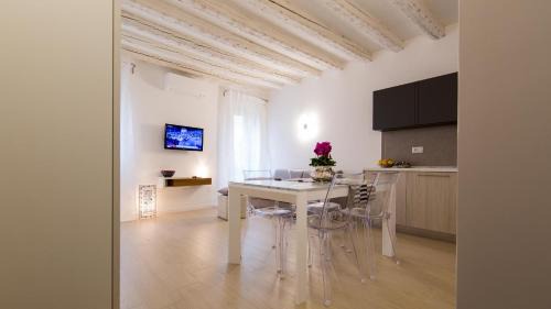 Historic Centre House | " CASA SAVONAROLA " centro storico