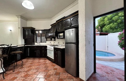 La Paz House | Casa Sonora Cheerful 3BR Home close to dtwn with small pool