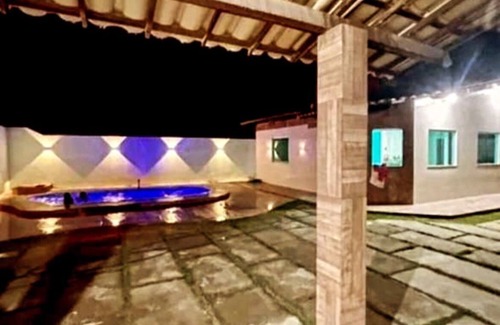 Estancia House | Casa top com Piscina a Menos de 100 Metros da Lagoa Azul