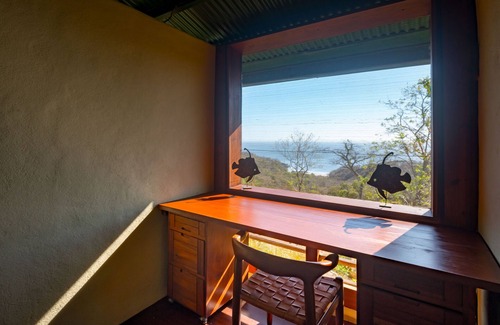 San Juan del Sur Villa | Casa Tranquila- 4bdrm, private pool, fibre optic and ocean views in the jungle