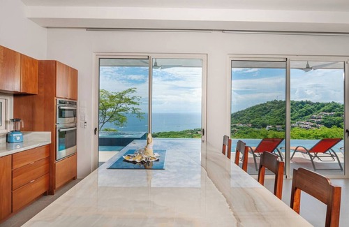 Panama Beach House | Casa Tres Vistas Bonitas – Luxurious Ocean Villa with Private Pool, Dual Kitchens, and Comfort Amenities