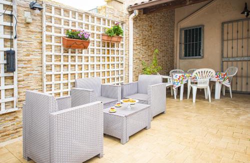 La Strea House | Casa vacanze a 20 metri dal mare