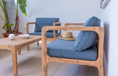 Sant'Isidoro Apartment | Casa Vacanze Acquamarina a Sant Isidoro a 100 m dal mare