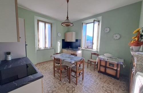 Mologno House | Casa vacanze Rosa