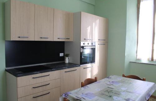 Mologno House | Casa vacanze Rosa