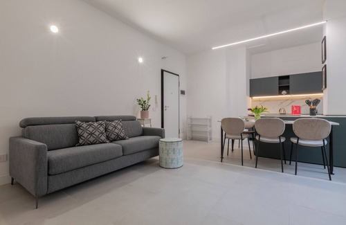 Historic Centre Apartment | Casa Viola by Wonderful Italy