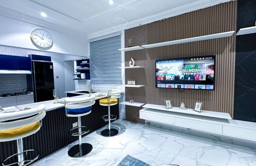 Sekondi-Takoradi Apartment | Casa Viola The Vine