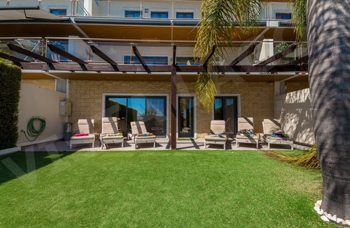 Lagos Ski Chalet | Casa Vista Lago | professionally cleaned | 4-bedroom townhouse | within walking distance of Lagos centre