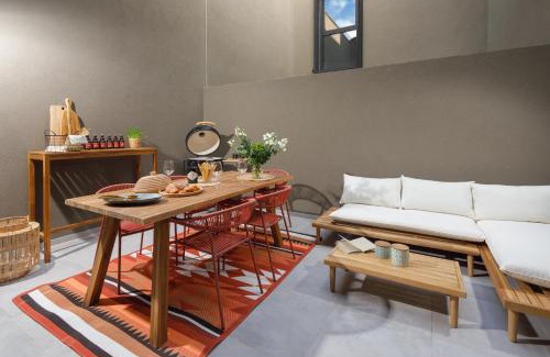 Gulici Apartment | CASA "VISTA MARE" with sea-view garden,amazing BBQ and patio!