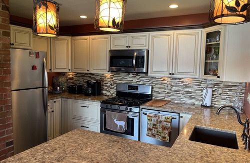 Milford House | Casa Vista Under 5 minutes to Dreams Park, dramatic long distance view, private