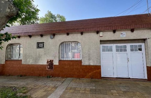 Junin House | Casa YRIGOYEN