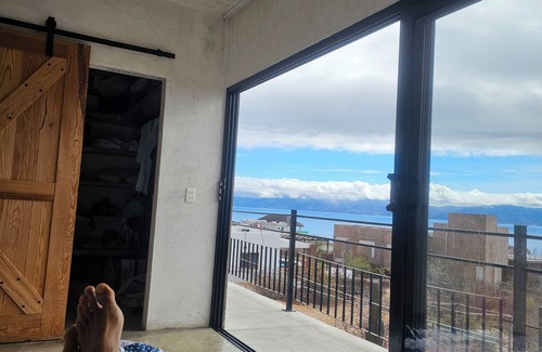 El Sargento House | CASA ZORRO Close to the hot springs, bike trails and beautiful beach.