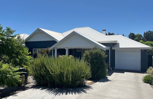 South Bunbury House | CasaBlue, a timeless beauty!