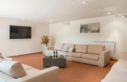 Volterra Apartment | Casale con vista colline