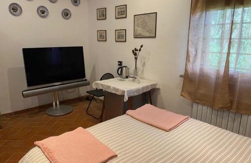 Zona LVIII Prima Porta Bed & Breakfast | Casale Monte Oliviero - Bike Friendly B&B