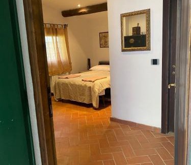 Zona LVIII Prima Porta Bed & Breakfast | Casale Monte Oliviero - Bike Friendly B&B