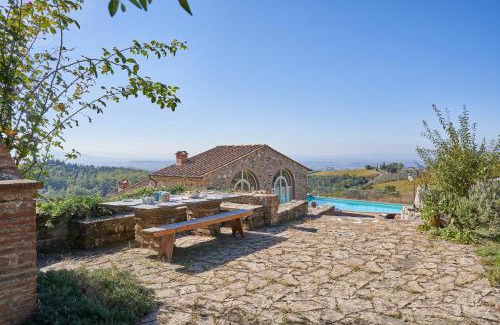 Castellina in Chianti Villa | Casale Sandonatino by VacaVilla