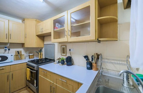 Mbotela Apartment | CasaMia- A Chic 2 Bedroom apartment in South B
