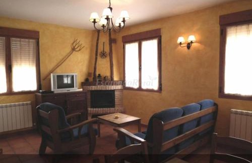Ayllon House | Casas Rurales Mi Reja A
