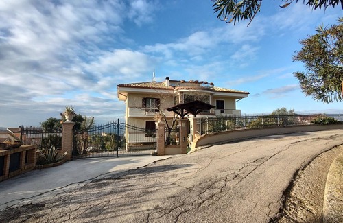Mosciano Sant'Angelo House | CasaSesé - Nature between sea and mountains