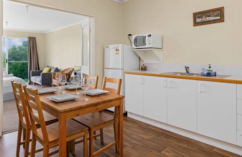Jindabyne Apartment | Cascades 5 light studio apartment