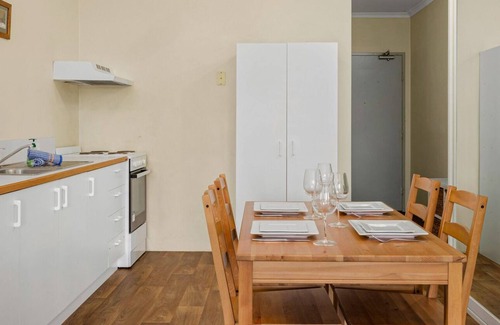 Jindabyne Apartment | Cascades 5 light studio apartment
