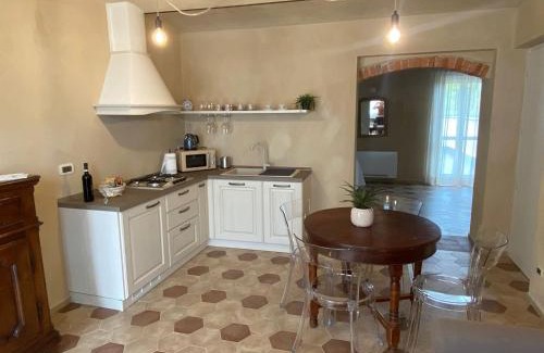 Monforte d'Alba Apartment | Cascina Bricco San Pietro Bed & Wine