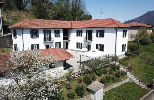 Leggiuno House | Cascina Riva