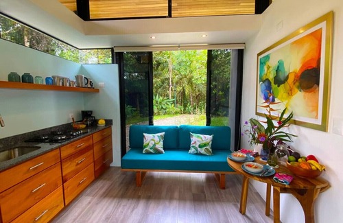 Savegre House | Casita Jungle Nest, 5 minutes drive to Playa Linda, 15 to Dominical, Wifi Starlink