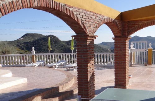 Almogia Bed & Breakfast | Casita Mayo Almogía - comfortable guest accommodation for up to 6 people
