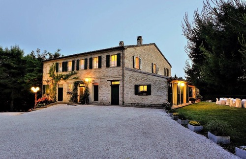 Rupoli Villa | Casolare Tombolina in Colli al Metauro , Marche