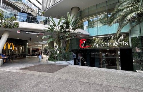 South Brisbane Apartment | CASSA EMPORIUM - City-View Apartments Managed by The Cassa