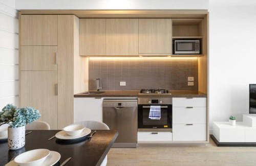 South Brisbane Apartment | CASSA EMPORIUM - City-View Apartments Managed by The Cassa