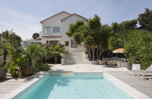 Cassis Villa | Cassis - Villa Presqu'île - Heated Pool - Sea access at 50m - Calm