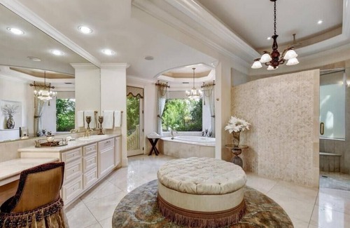 Spicewood House | Castello Sul Lago on Lake Travis