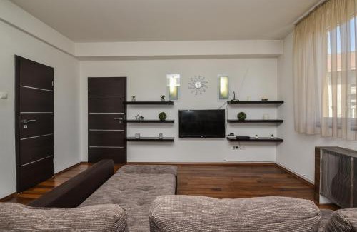 Budavar Apartment | Castle Apartment With Panoramic Balcony